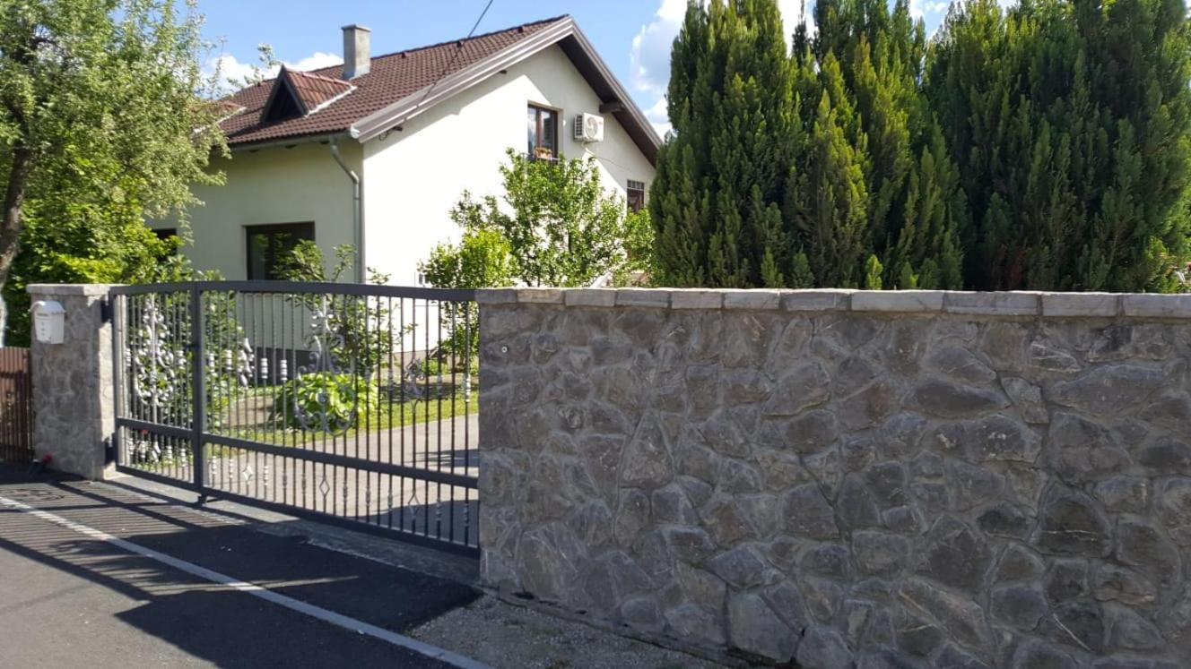 Apartman "Em" Bihać Exteriér fotografie